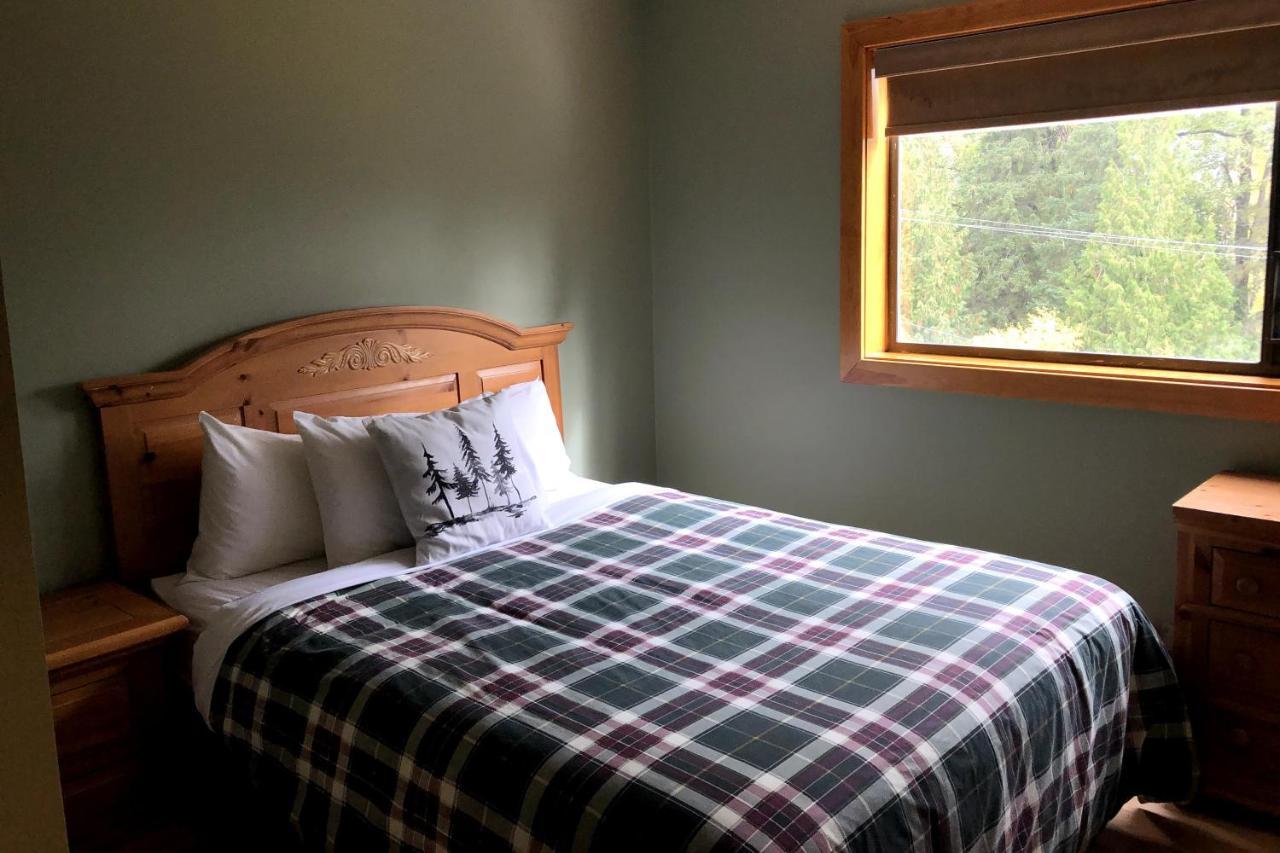The Griz Inn By Park Vacation Management Fernie Exterior foto