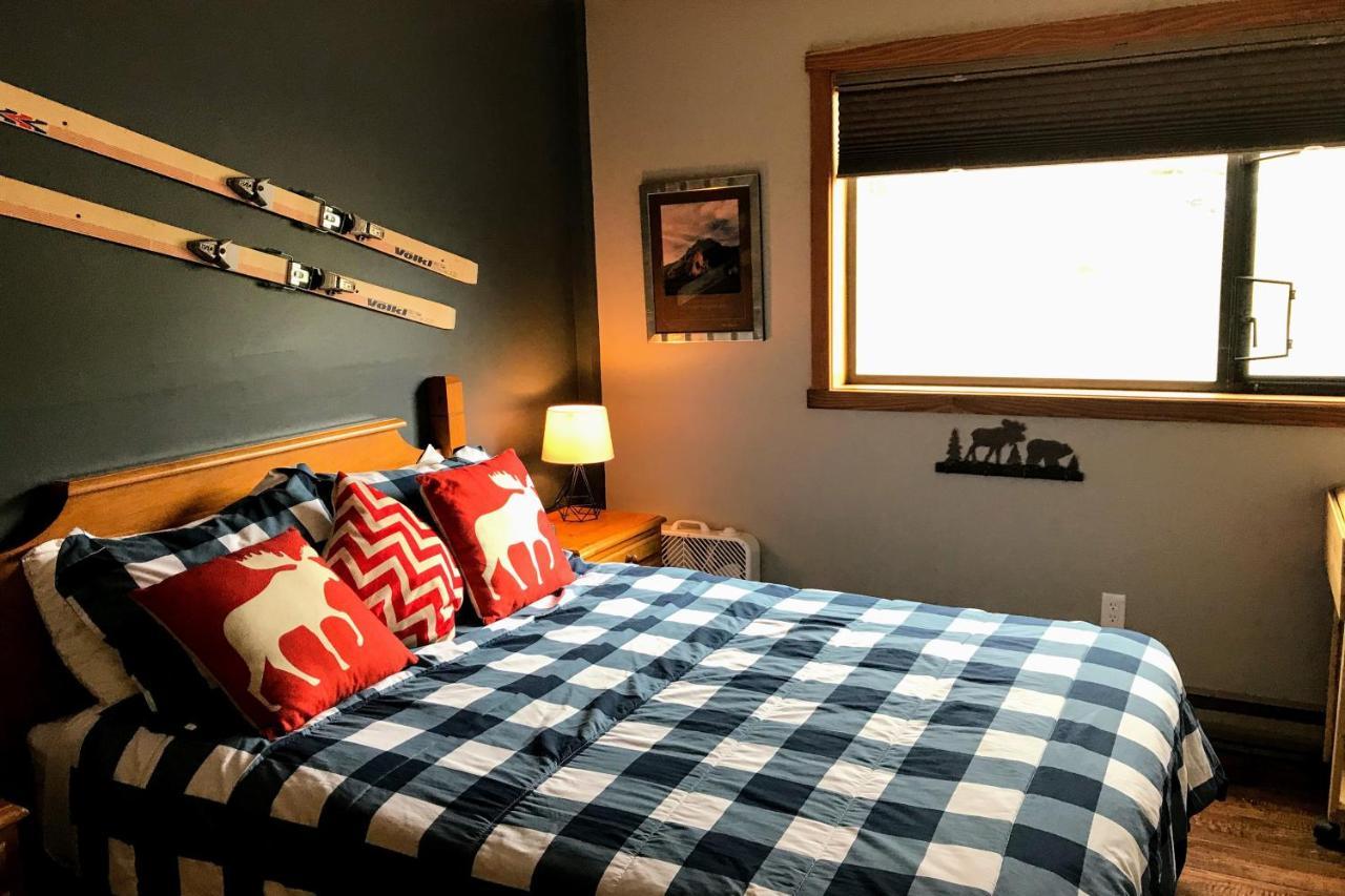 The Griz Inn By Park Vacation Management Fernie Exterior foto